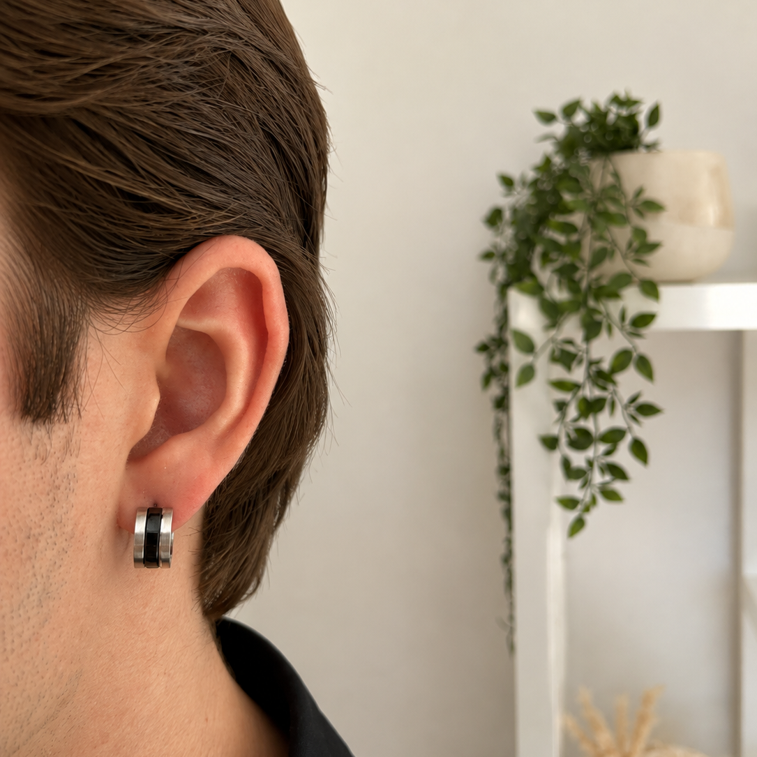 Boucles d'oreilles ENZO - Créoles en acier inoxydable argenté et détail noir