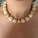 Collier CALISTA – Perles marbrées en acier inoxydable