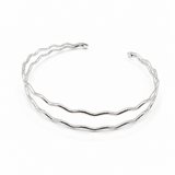 Bracelet de bras FLAVIE - lignes ondulées en acier inoxydable