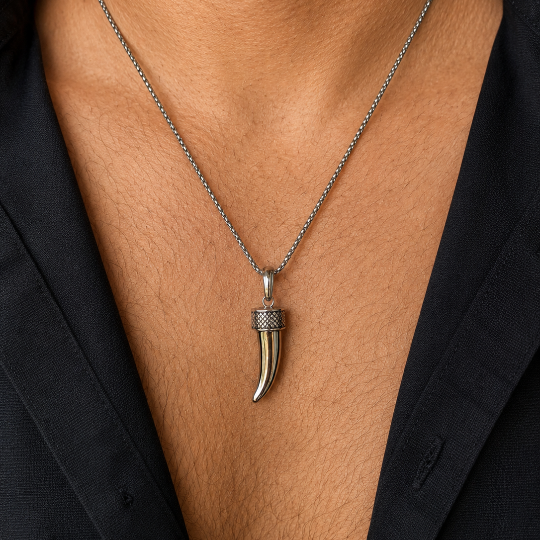 Collier LISANDRO - Pendentif griffe en acier inoxydable argenté