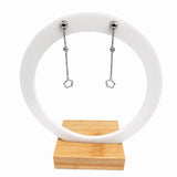 Boucles d’oreilles FIONA – Fleur et chaîne fine strassées argentées en acier inoxydable