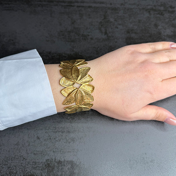 Bracelet CHIARA – Manchette fleurs en acier inoxydable